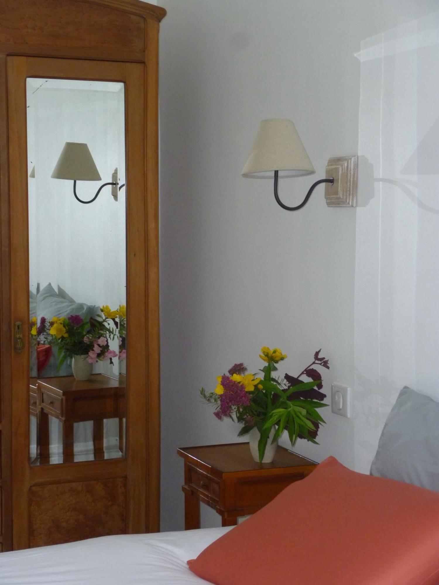 Bed and Breakfast Cèdre et Charme Saint-Branchs Esterno foto