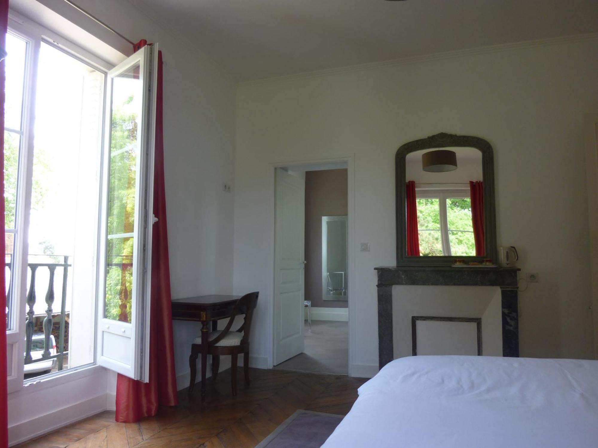Bed and Breakfast Cèdre et Charme Saint-Branchs Esterno foto