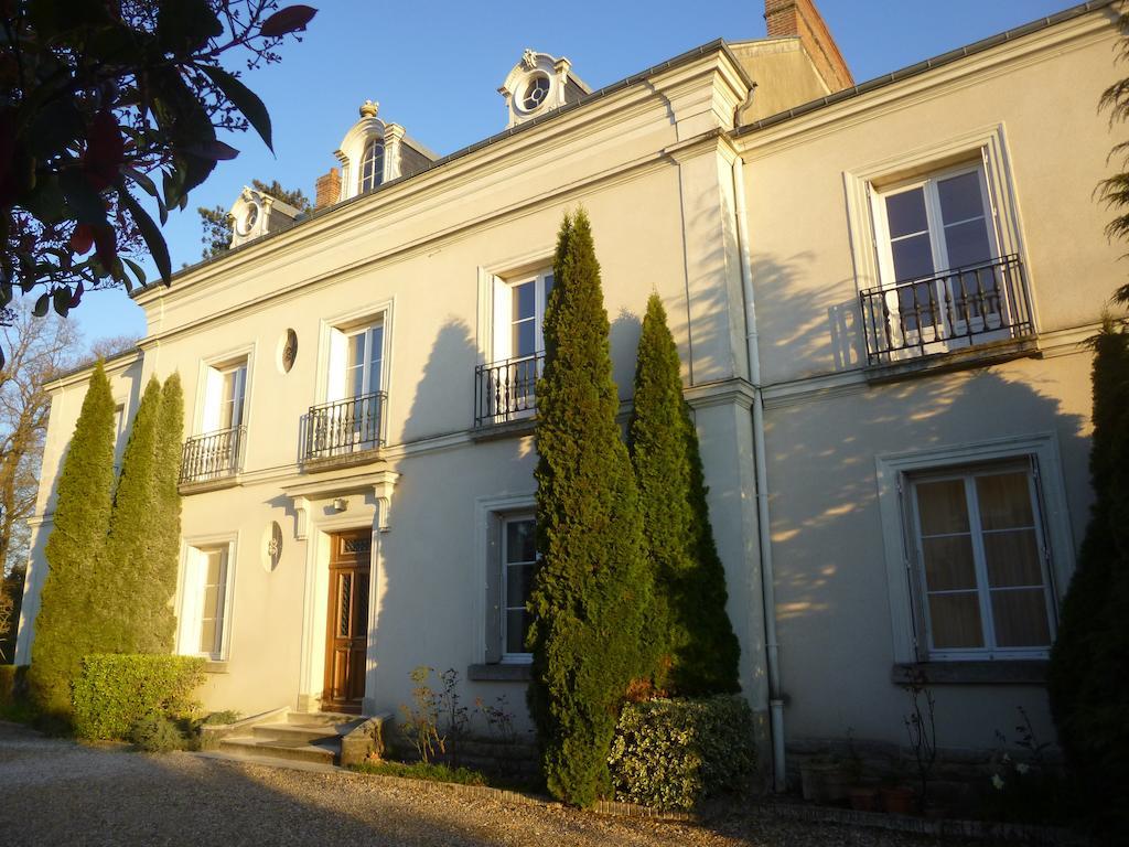 Bed and Breakfast Cèdre et Charme Saint-Branchs Esterno foto